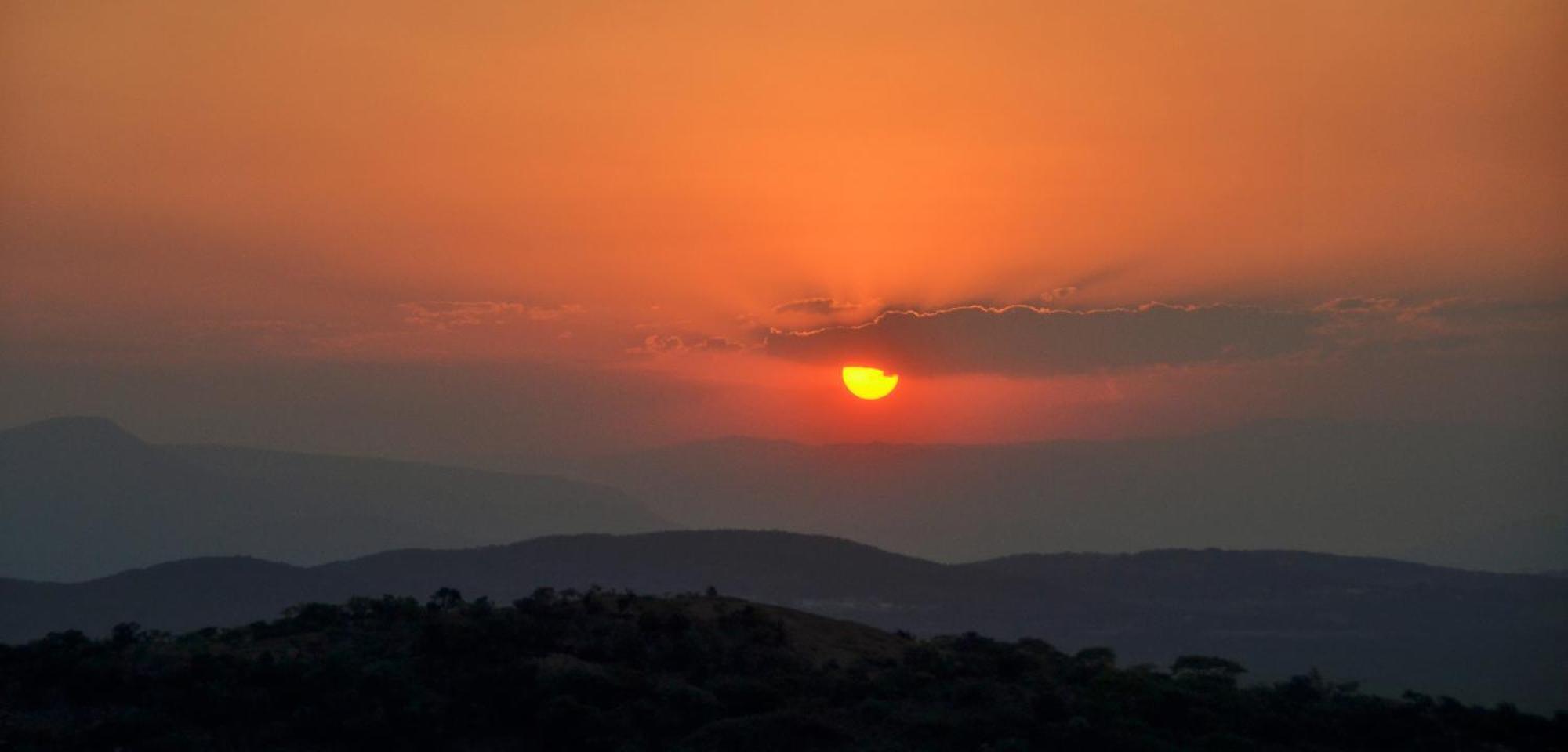 Ebundu Lodge ไวท์ริเวอร์ ภายนอก รูปภาพ