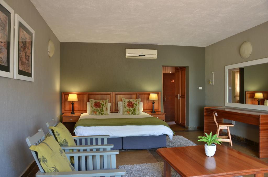 Ebundu Lodge ไวท์ริเวอร์ ภายนอก รูปภาพ