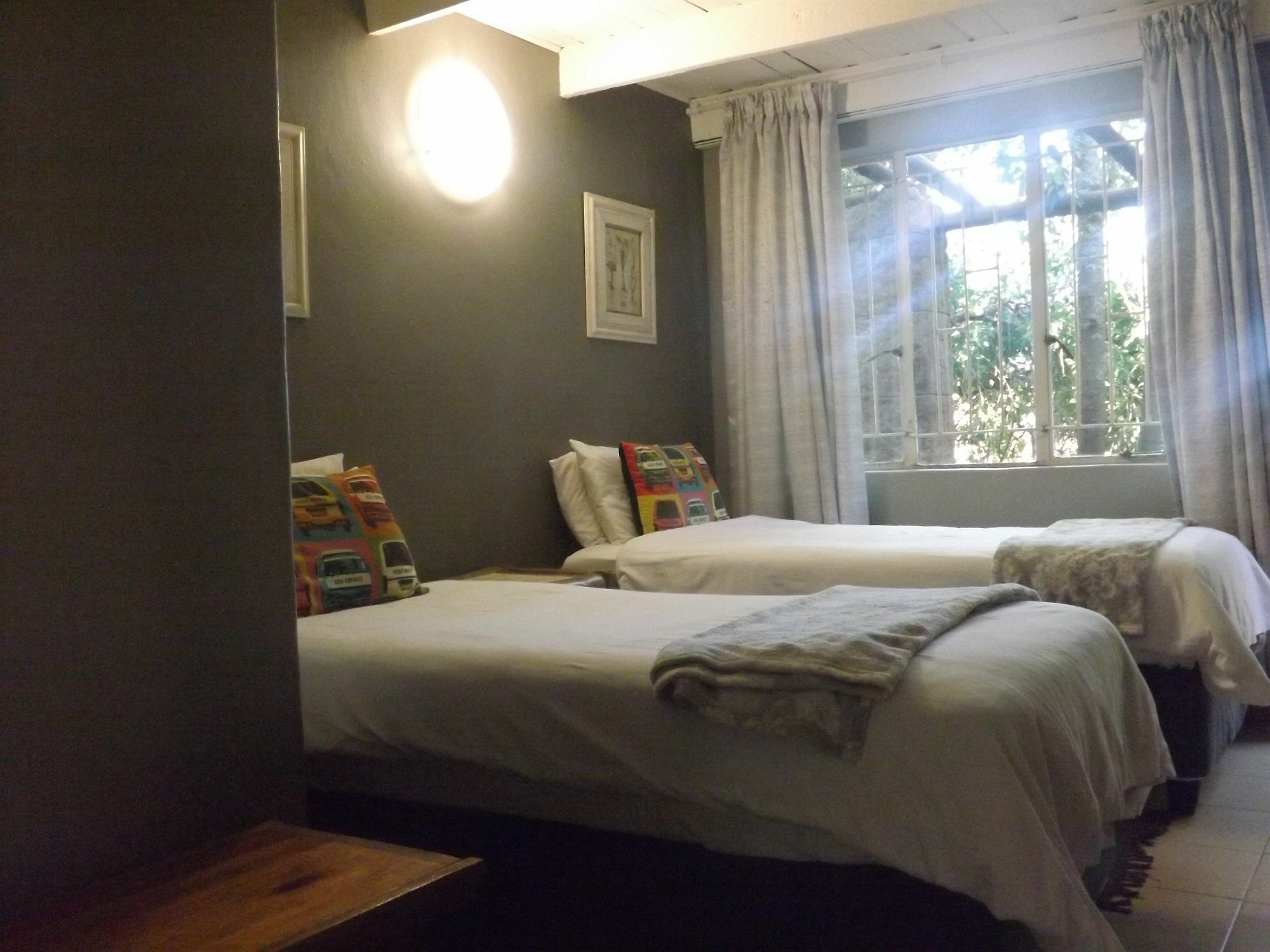 Ebundu Lodge ไวท์ริเวอร์ ภายนอก รูปภาพ